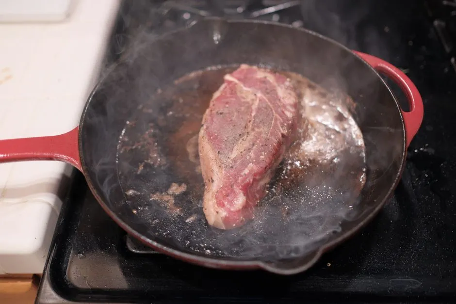 Cast-Iron Steak With a Steakhouse Crust